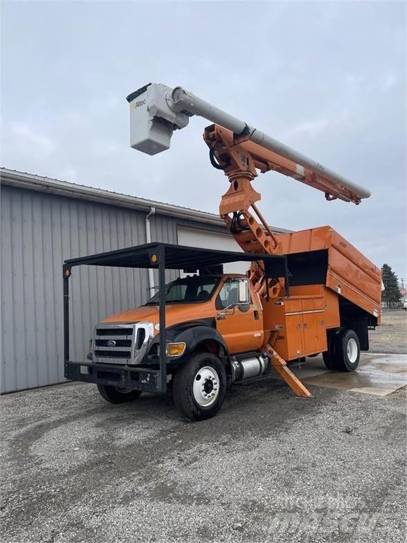 Altec LRV60-70 Teherautóra szerelt emelők és állványok