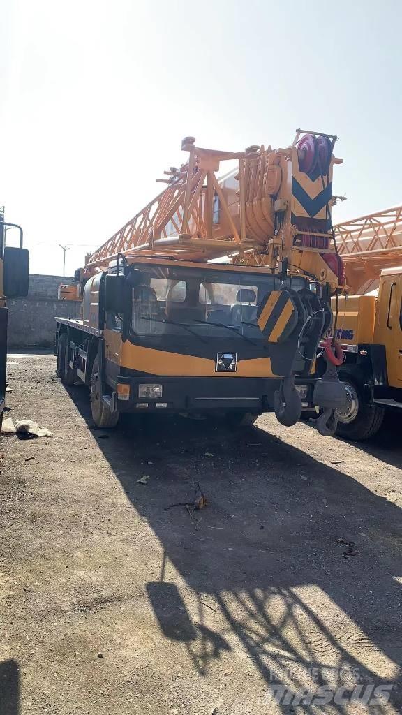 XCMG QY25K-1 Terepdaruk