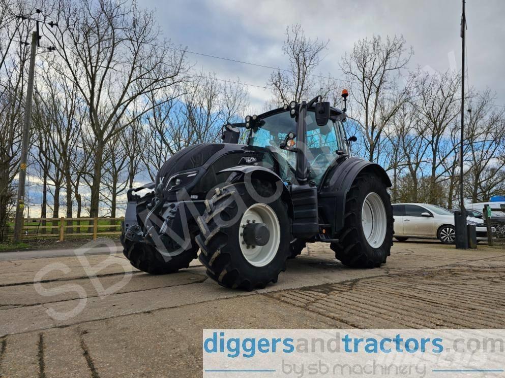 Valtra T 154 Traktorok