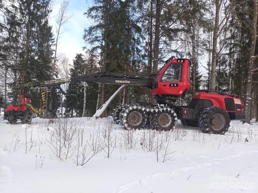 Komatsu 911CX-6 Betakarítók