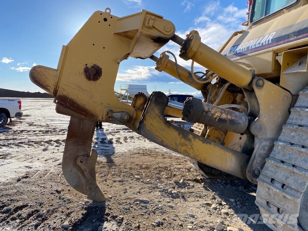 CAT D9L lánctalpas dózerek