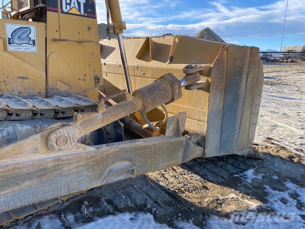 CAT D9L lánctalpas dózerek