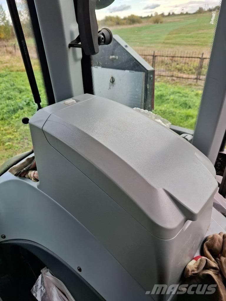 Valtra Q 305 Traktorok