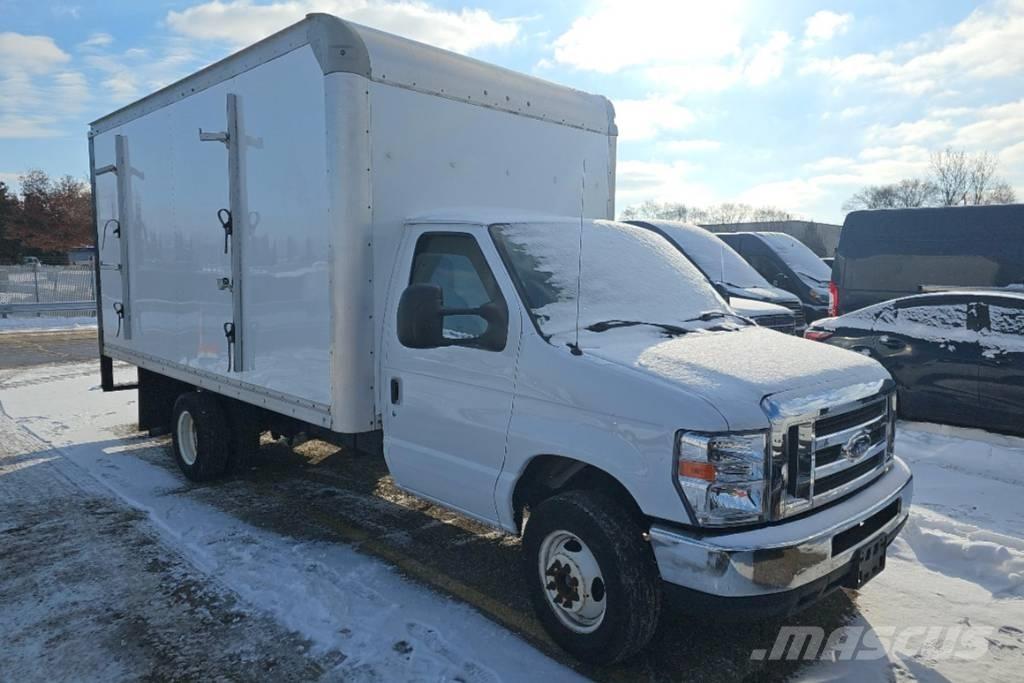 Ford E 350 SD Dobozos teherautók