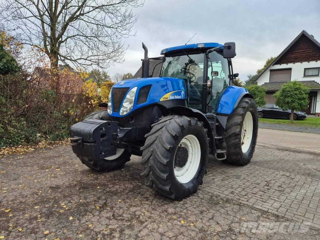 New Holland T 7040 Traktorok