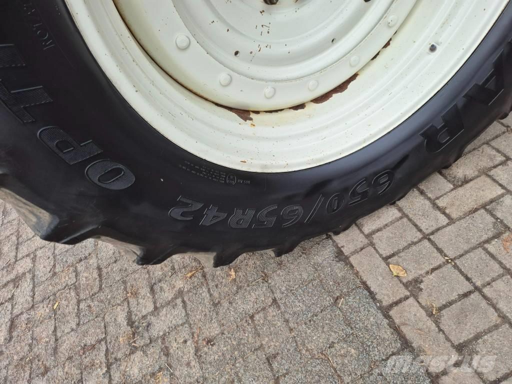 New Holland T 7040 Traktorok