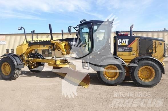 CAT 140 AWD Gréderek
