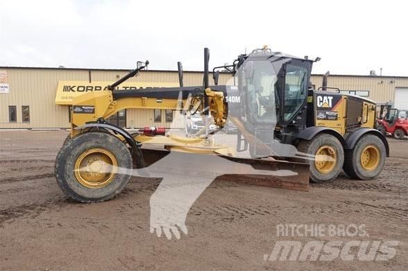 CAT 140M Gréderek