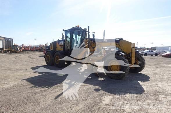 CAT 140M AWD Gréderek