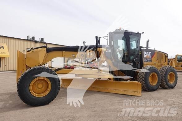 CAT 14M Gréderek