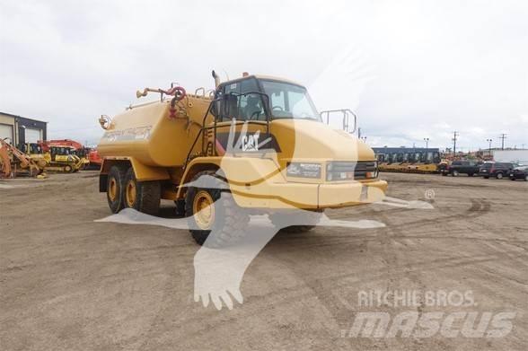 CAT 730 Vízszállító teherautók
