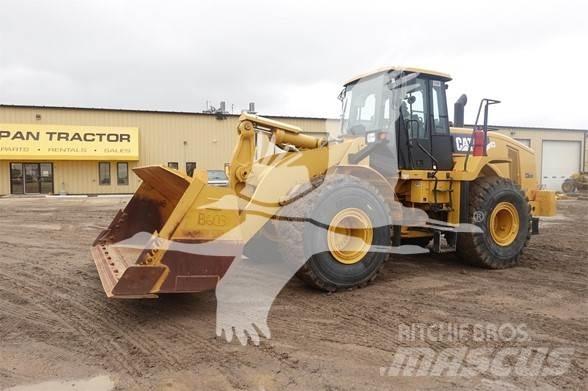 CAT 966H Gumikerekes homlokrakodók