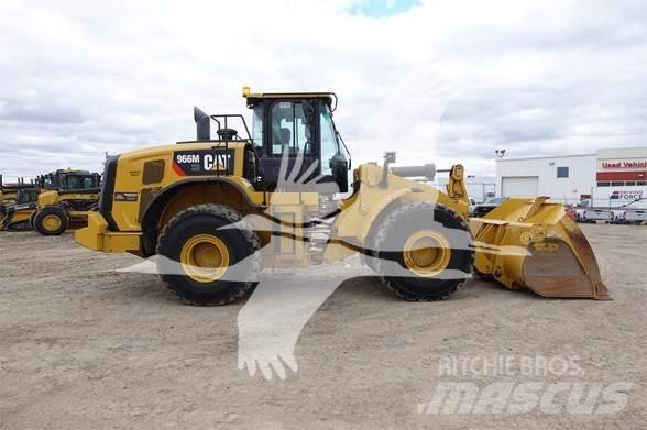 CAT 966M XE Gumikerekes homlokrakodók