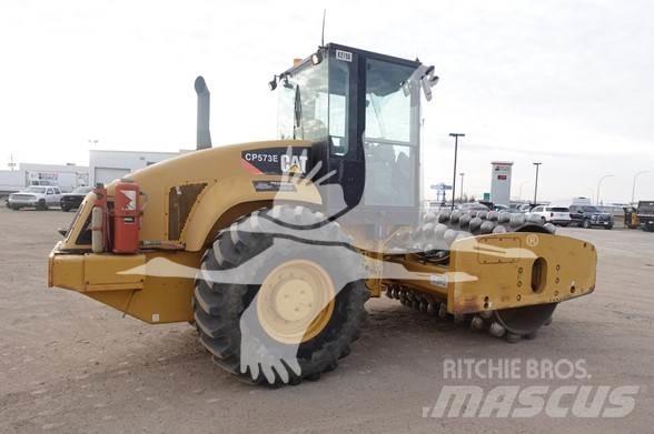 CAT CP-573E Egydobos hengerek