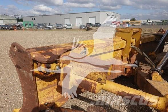 CAT D8T lánctalpas dózerek