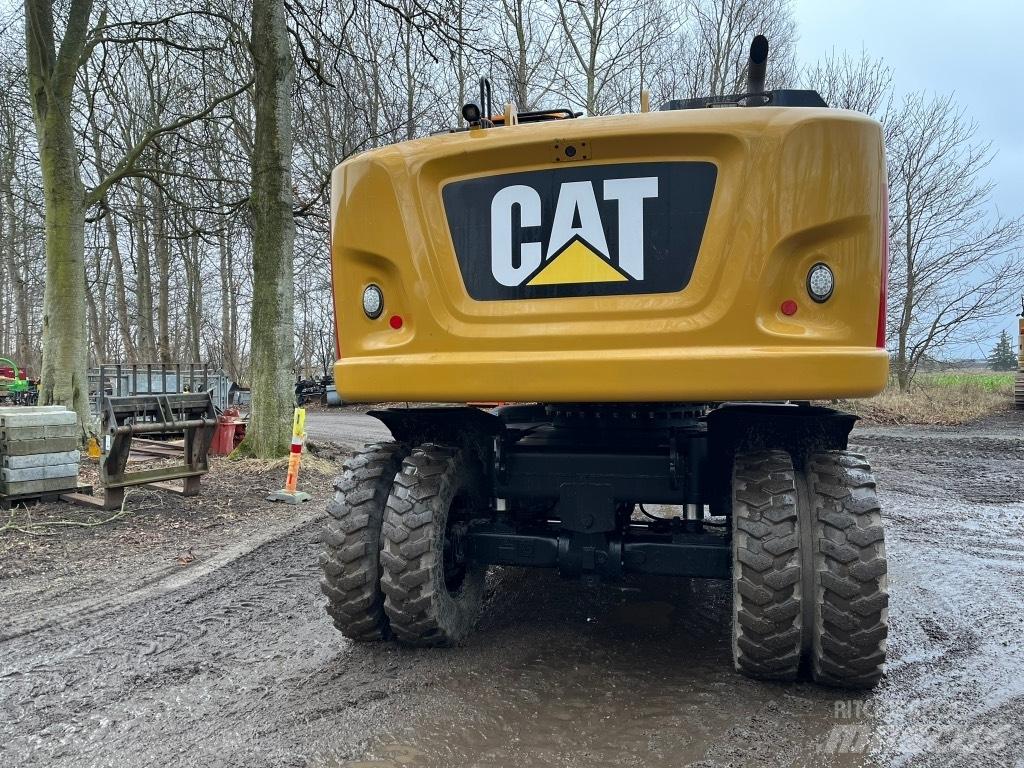 CAT M 318 F Gumikerekes kotrók