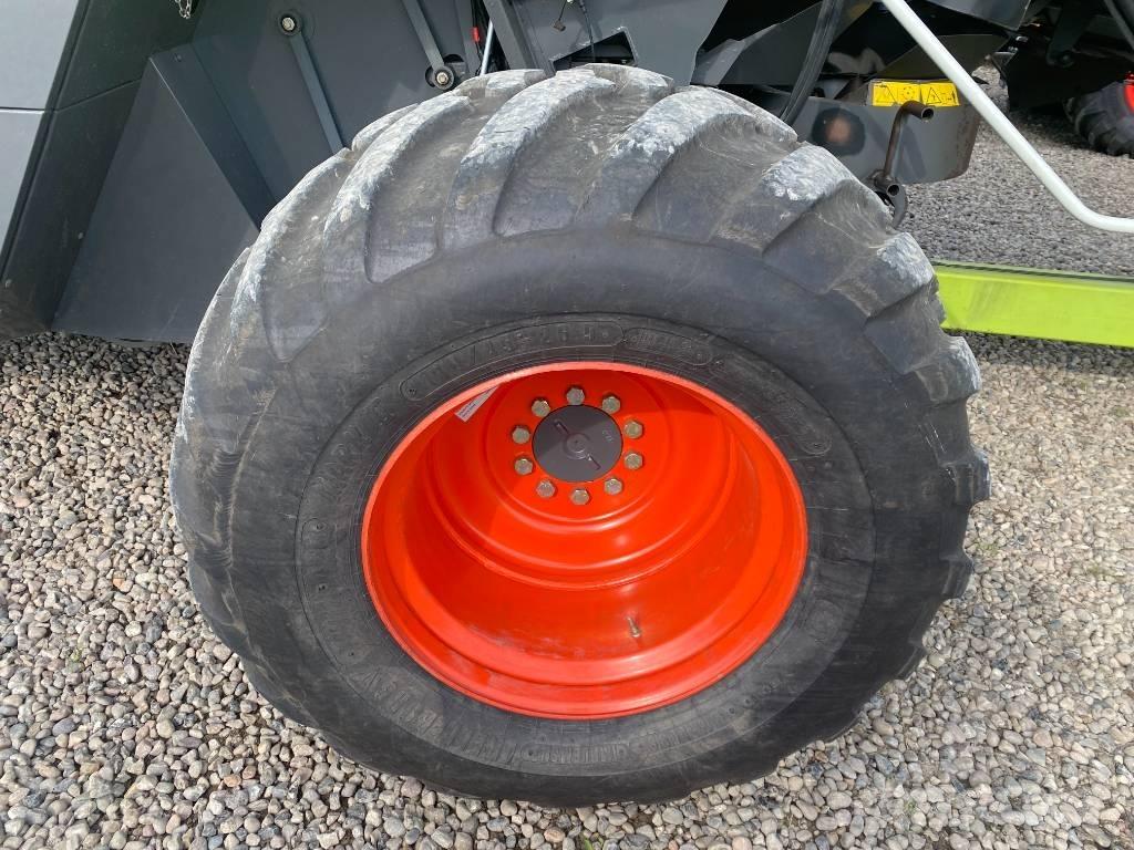 CLAAS LEXION 600 Kombájnok