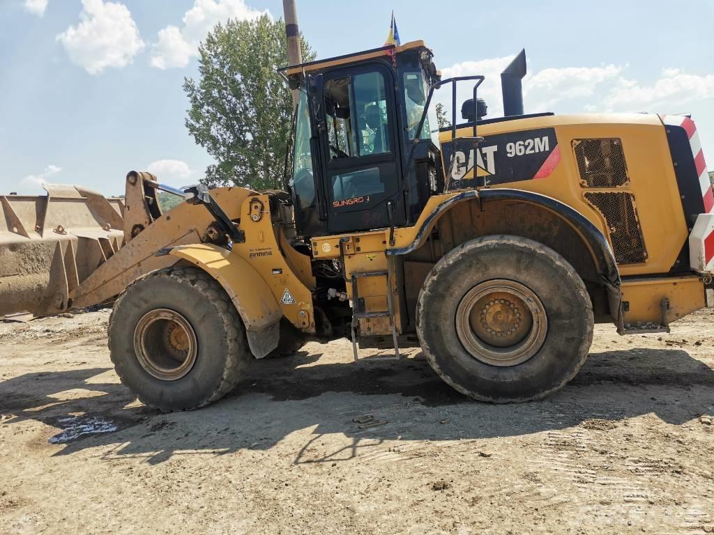 CAT 962 M Gumikerekes homlokrakodók