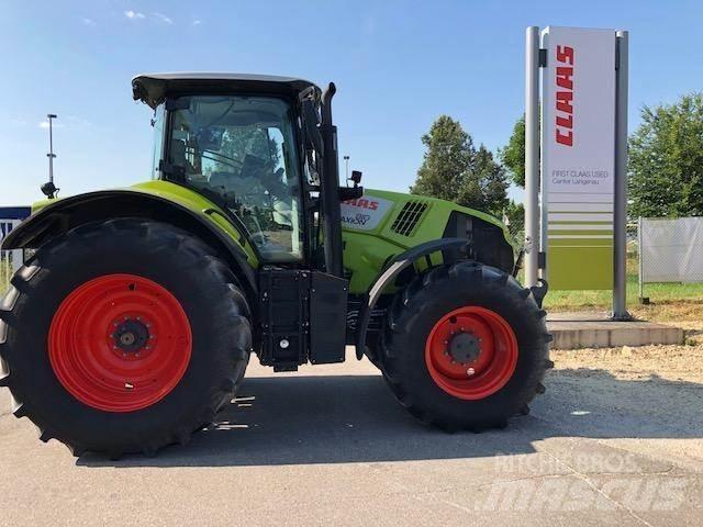 CLAAS AXION 810 Traktorok