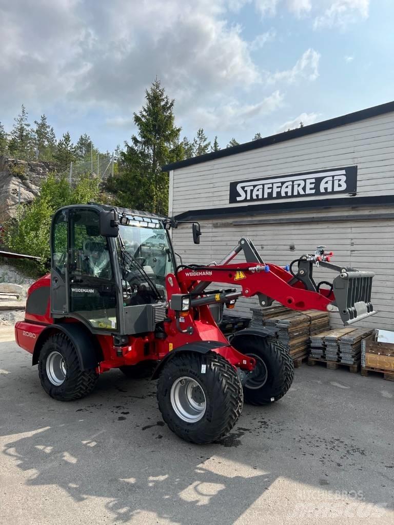 Weidemann 2080 Gumikerekes homlokrakodók