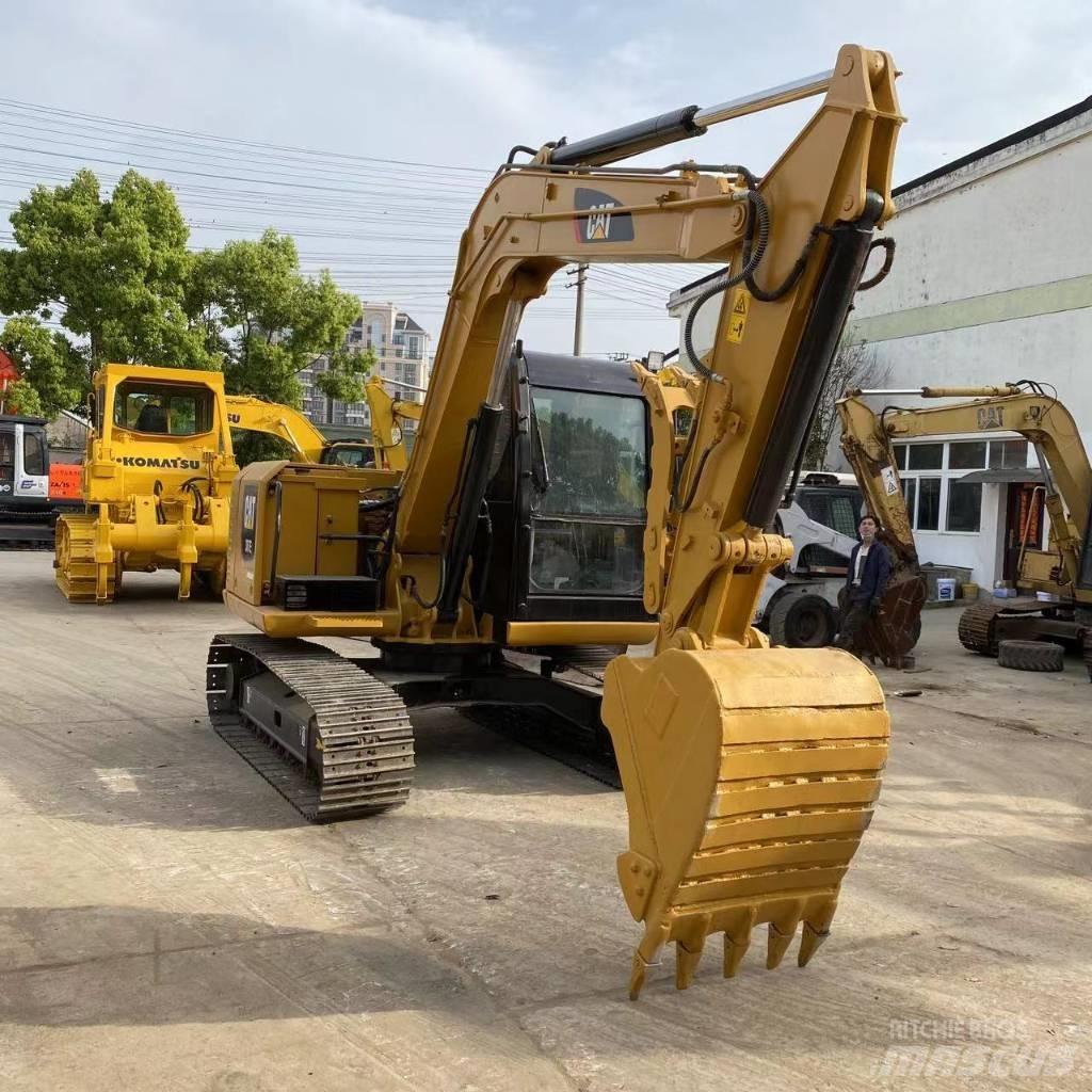 CAT 307 Mini kotrók < 7t