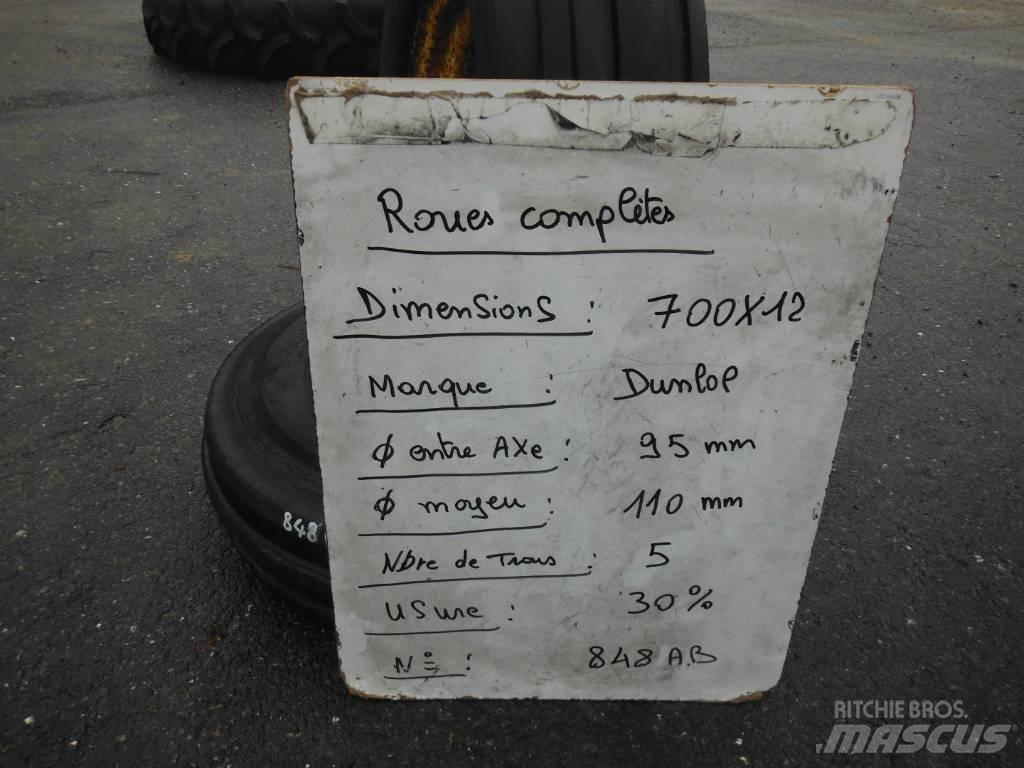 Dunlop 7.00X12 Gumiabroncsok, kerekek és felnik