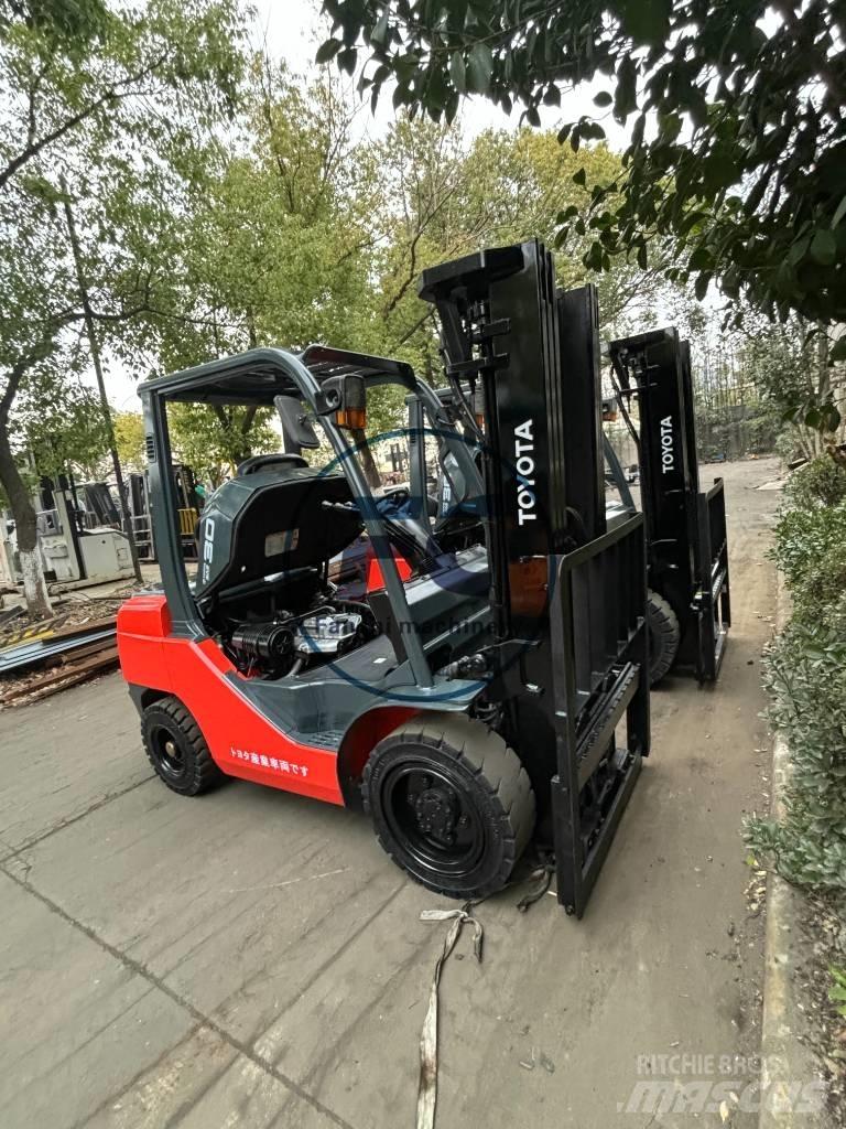 Toyota FDZN 30 Dízel targoncák