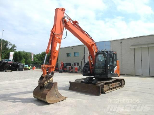 Hitachi ZX 135 US-7 Lánctalpas kotrók