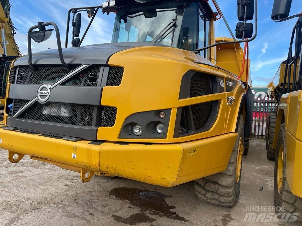 Volvo A 25 G Csuklósdömperek