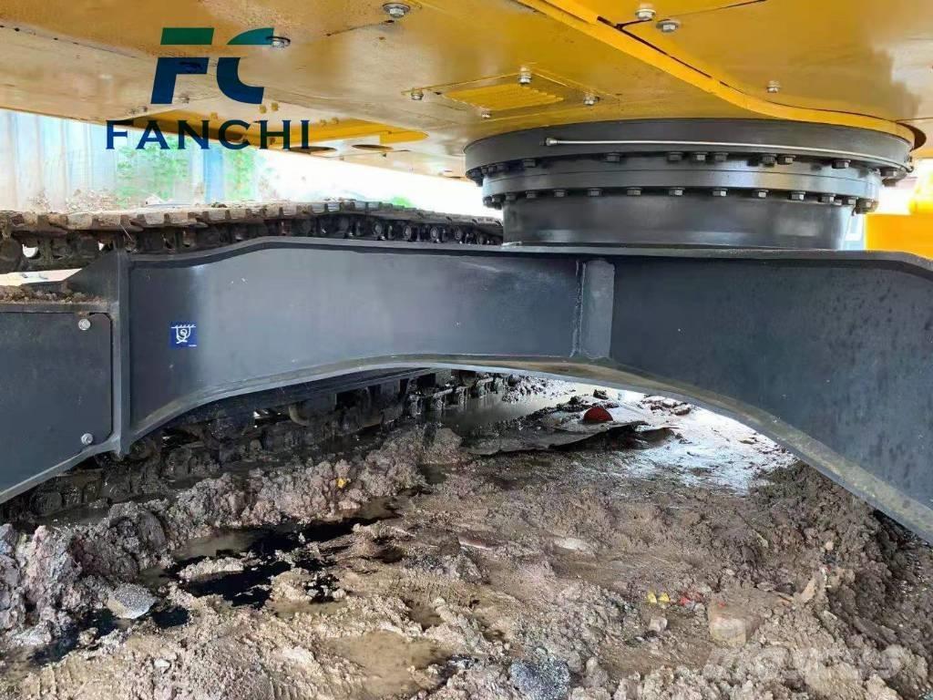 Komatsu PC 220 Lánctalpas kotrók