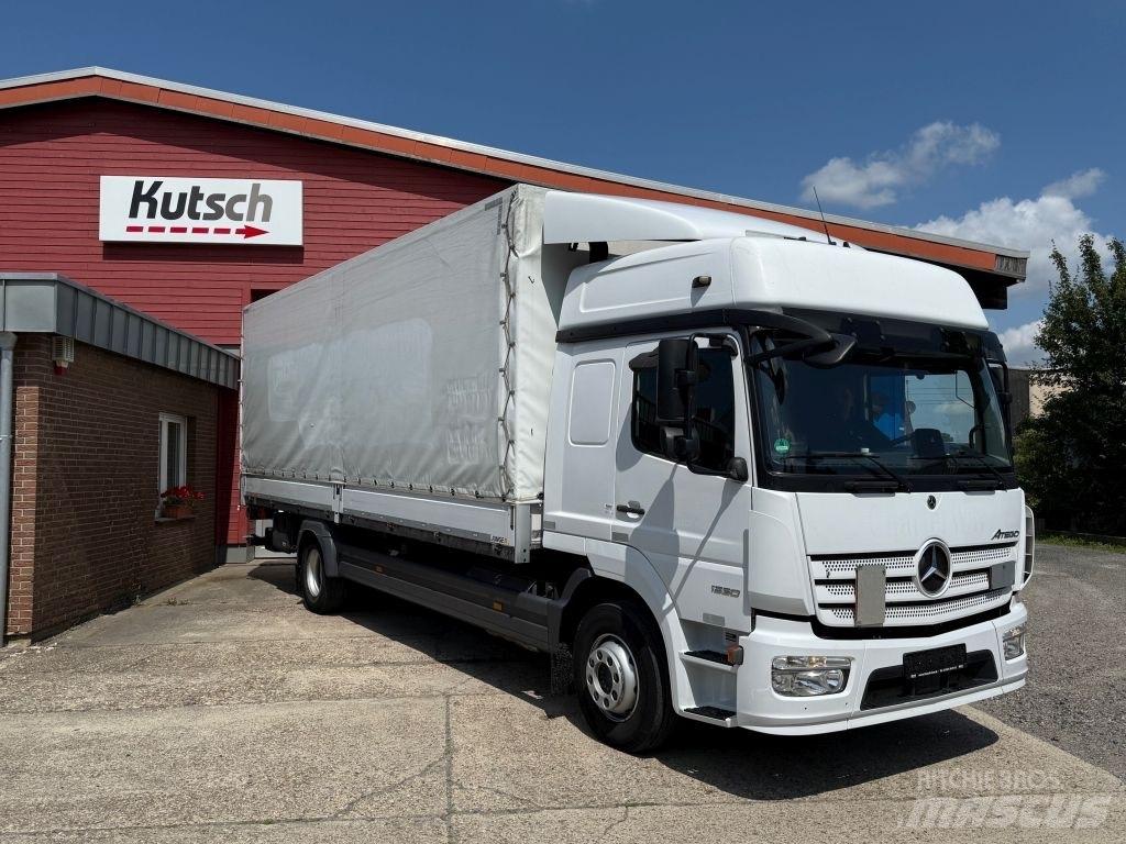 Mercedes-Benz 1530L Elhúzható ponyvás