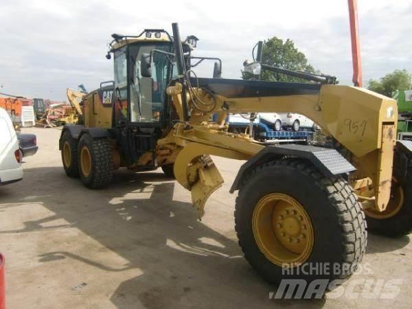 CAT 140M Gréderek
