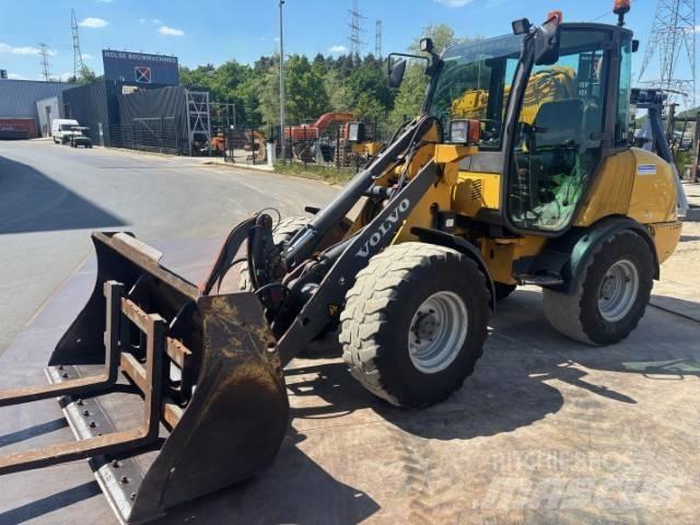 Volvo L 20 B Gumikerekes homlokrakodók