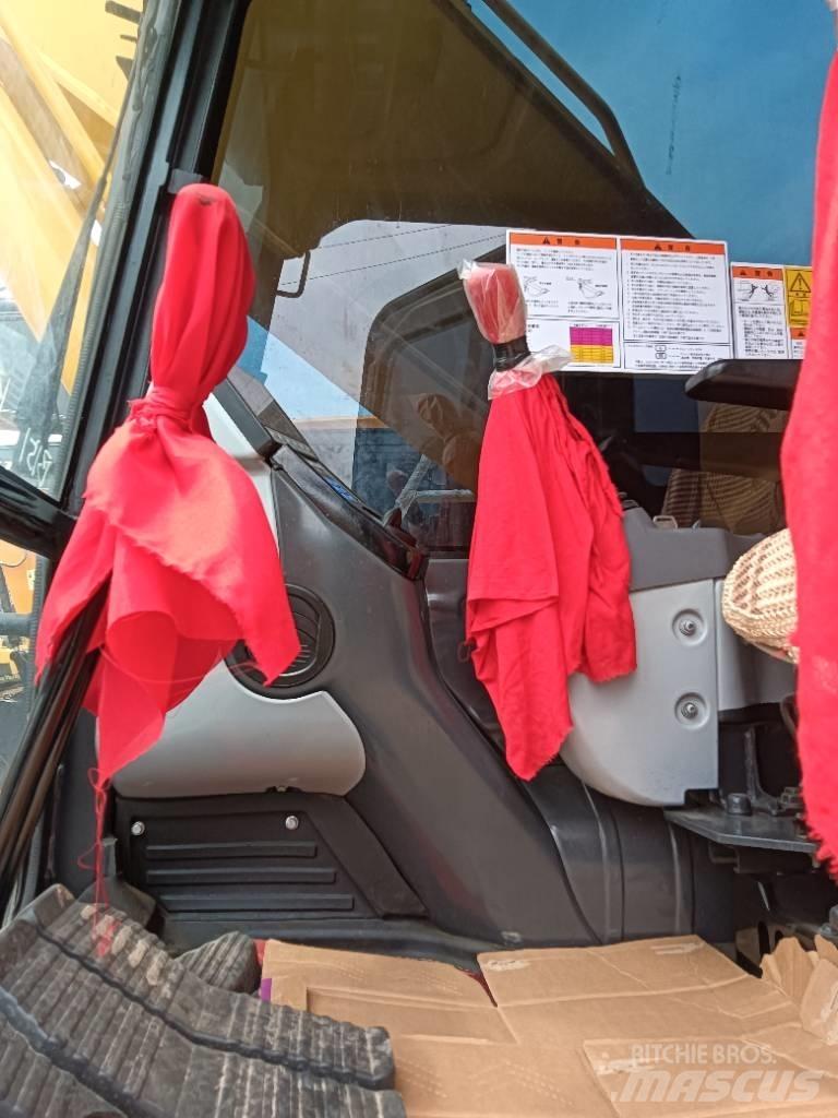 Komatsu PC 200-8 Lánctalpas kotrók