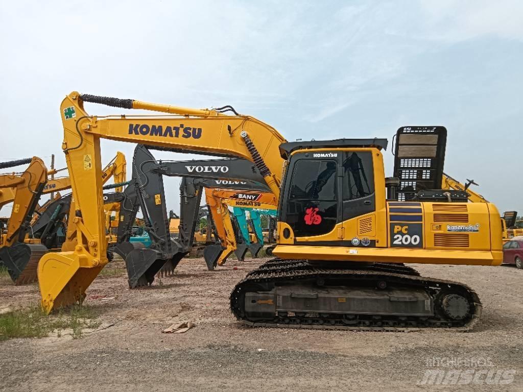Komatsu PC 200-8 Lánctalpas kotrók