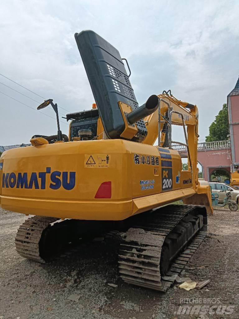 Komatsu PC 200-8 Lánctalpas kotrók