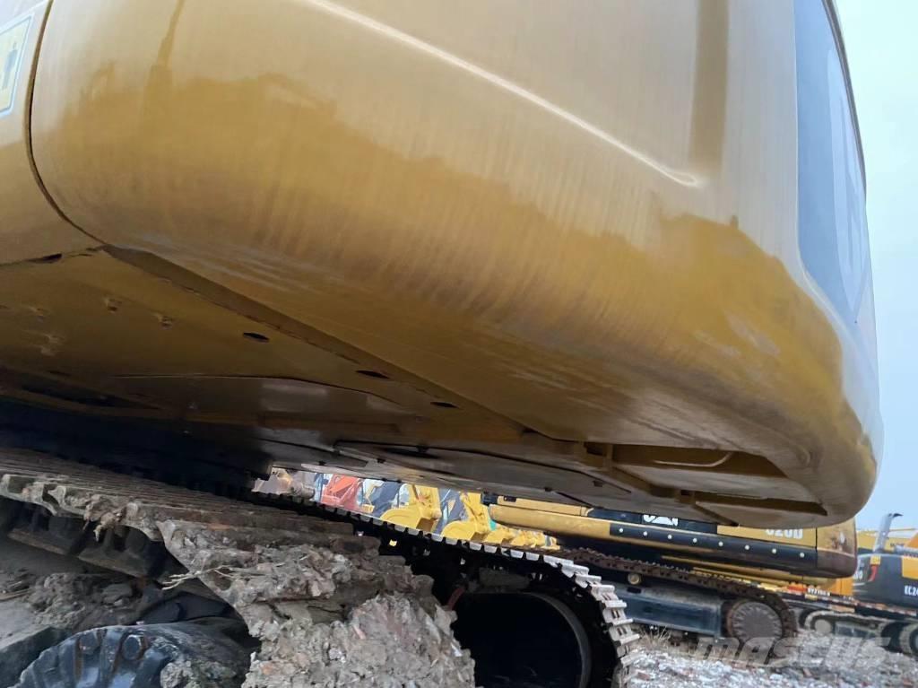 CAT 320 D Lánctalpas kotrók