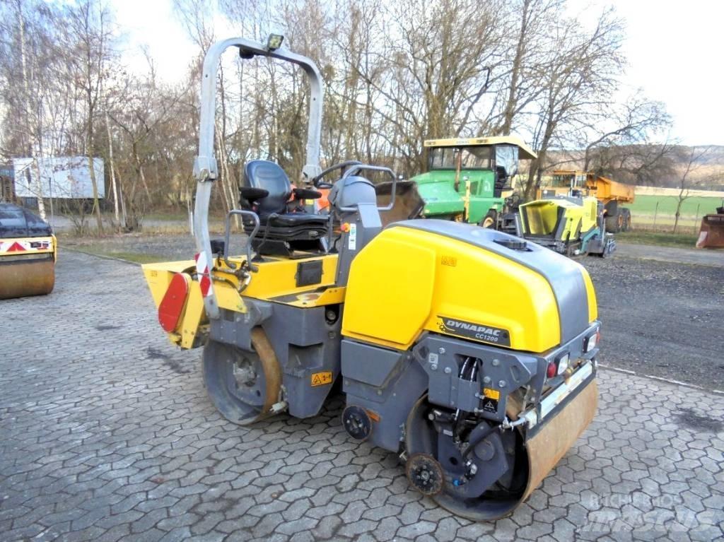 Dynapac CC 1200 Ikerdobos hengerek