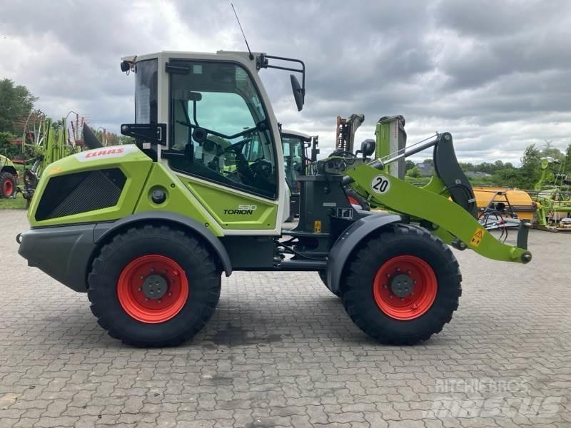 CLAAS TORION 530 Gumikerekes homlokrakodók