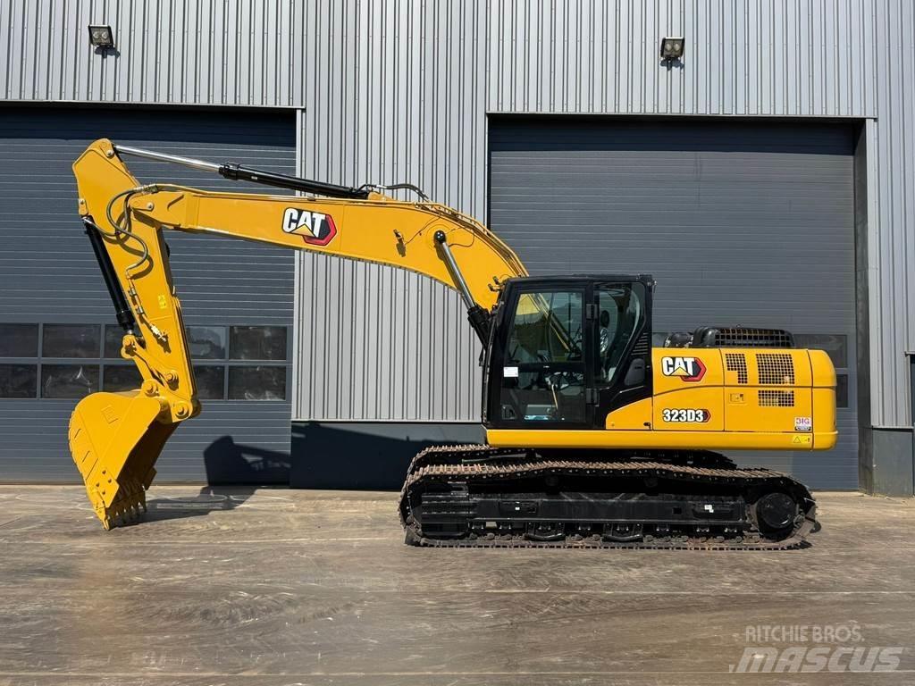 CAT 323D3 Lánctalpas kotrók