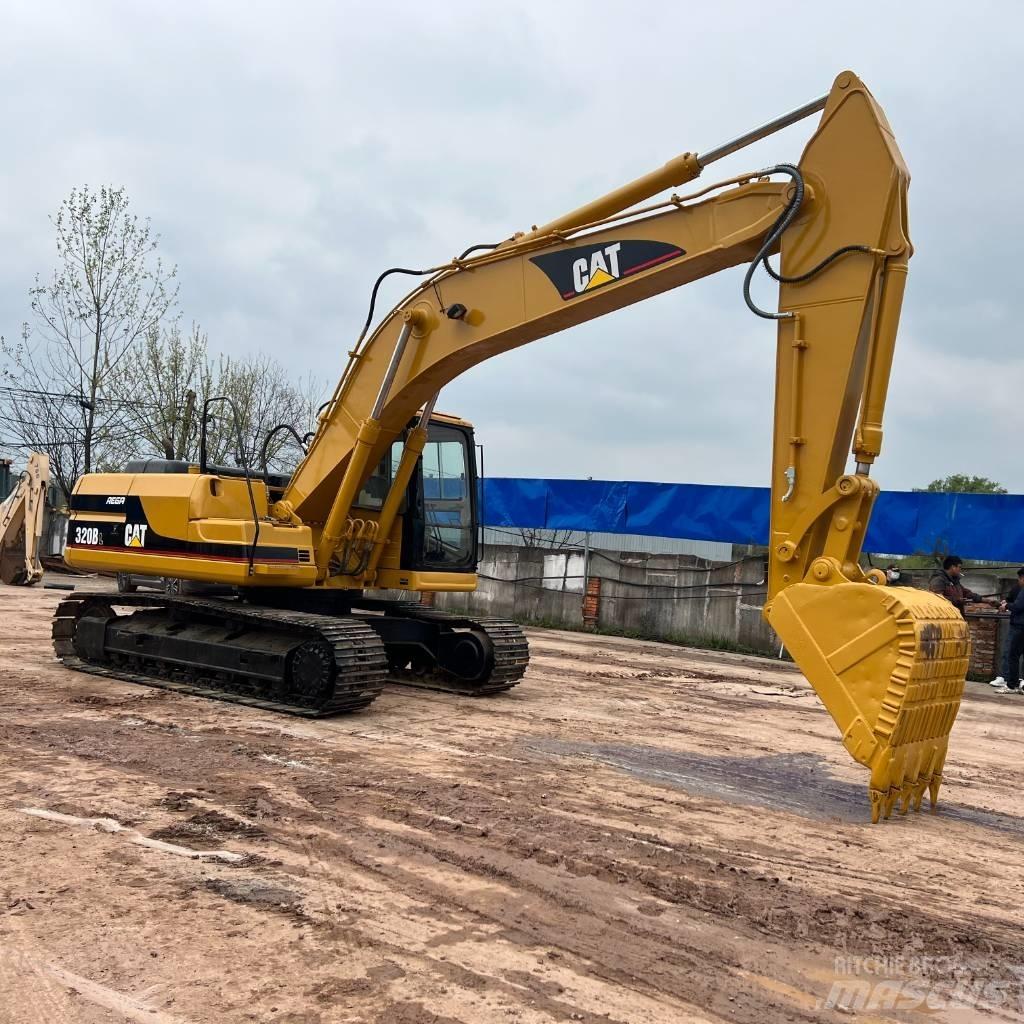 CAT 320 B Lánctalpas kotrók
