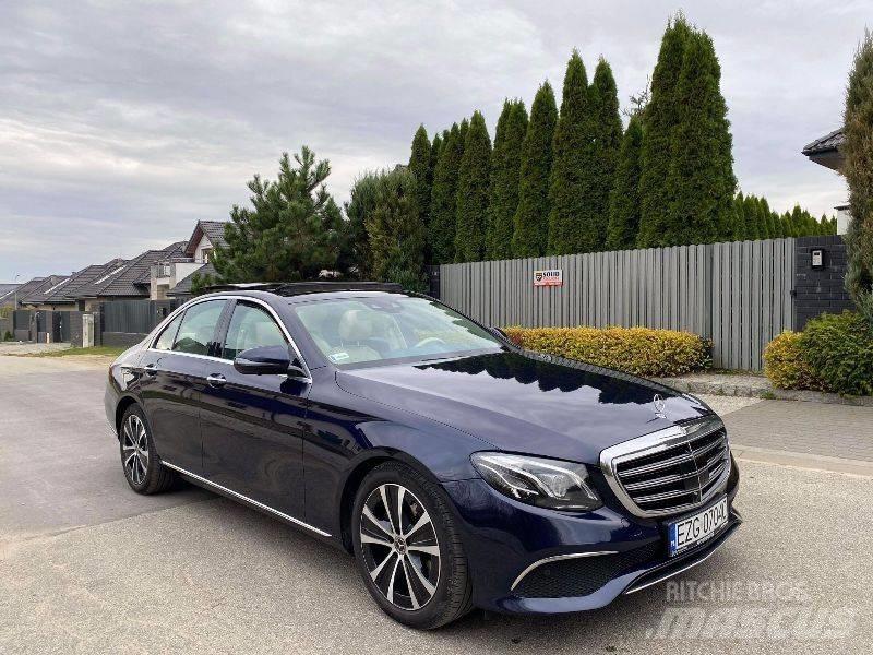 Mercedes-Benz E 300D Kistehergépjárművek