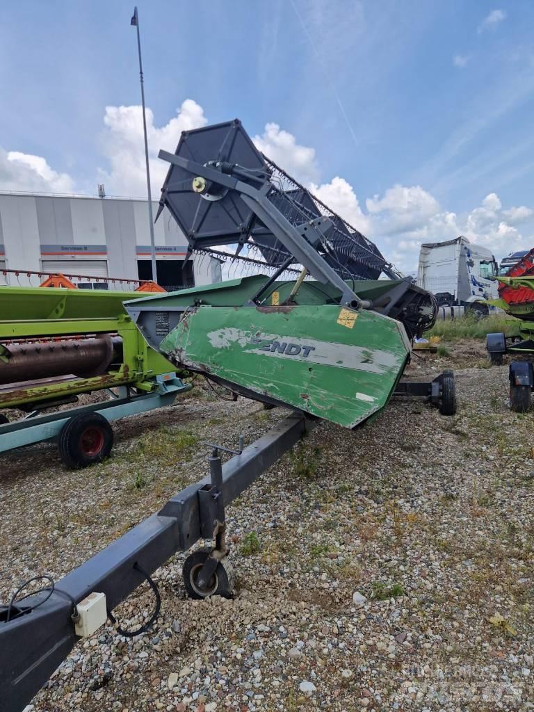 Fendt 8300 Kombájnok