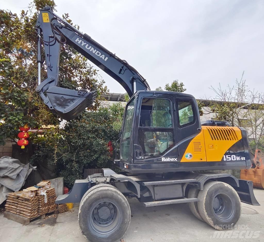 Hyundai 150w Gumikerekes kotrók