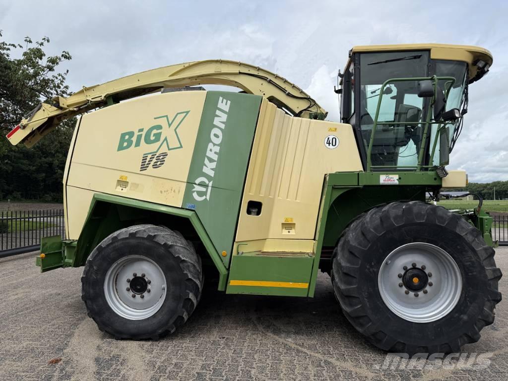 Krone Big X V8 Önjáró szecskázók