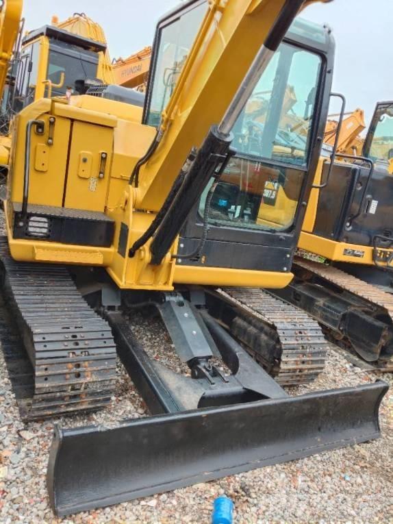 CAT 305.5 E2 Lánctalpas kotrók