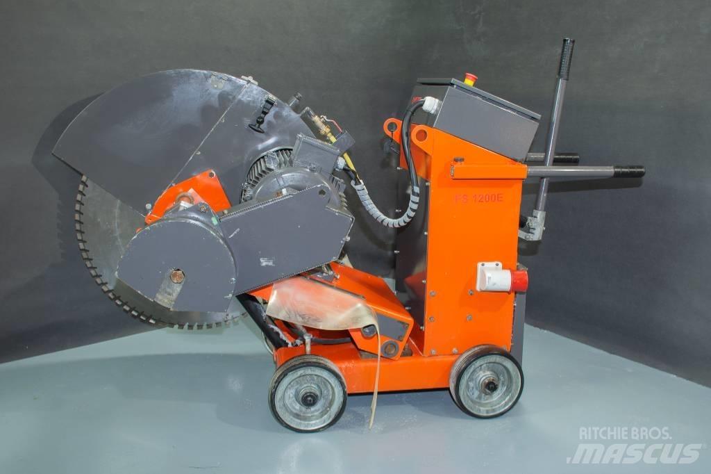 Husqvarna FS 1200 E Kő és Betonvágó eszközök