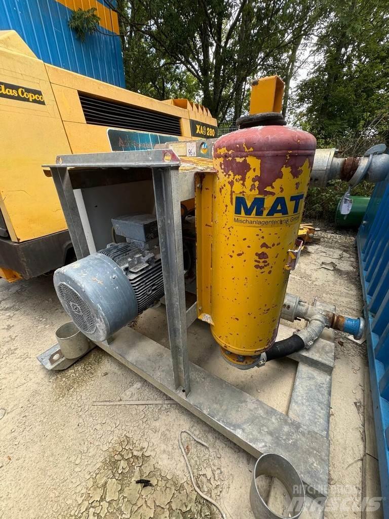 Bauer MAT HP 70 Betonpumpák