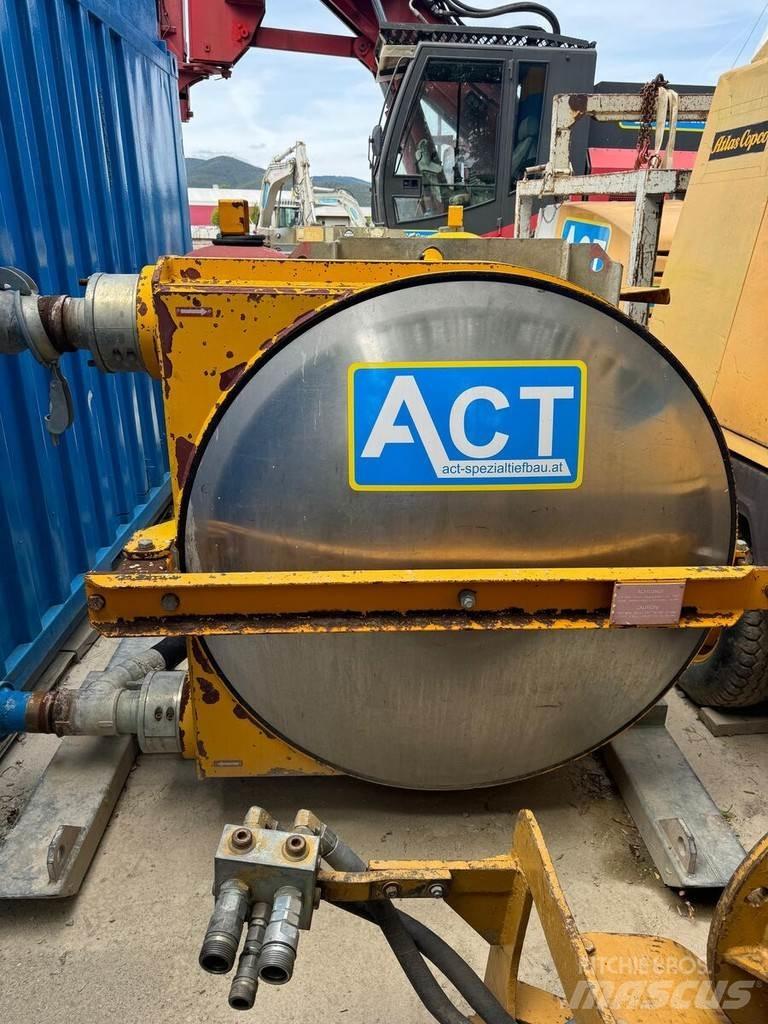 Bauer MAT HP 70 Betonpumpák