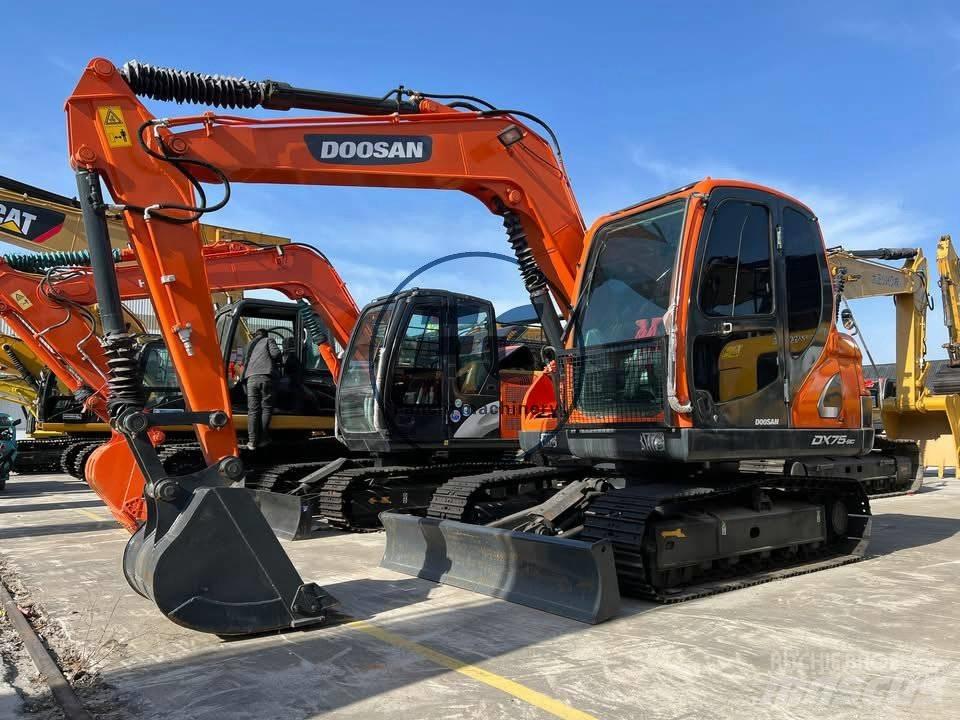 Doosan DX 75-9 C Lánctalpas kotrók